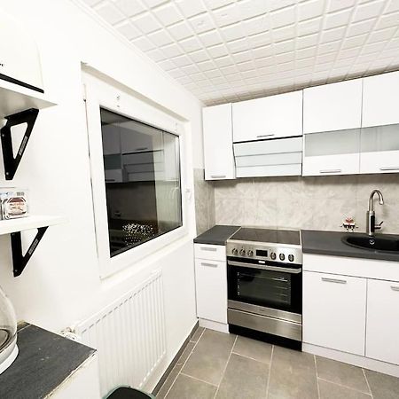 Mini Appartement Neben Theater Duisburgo Exterior foto